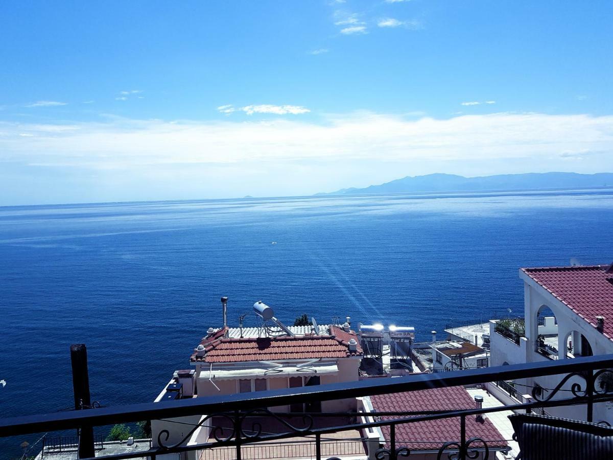 Old Town Luxury Suite Kavala Exterior photo
